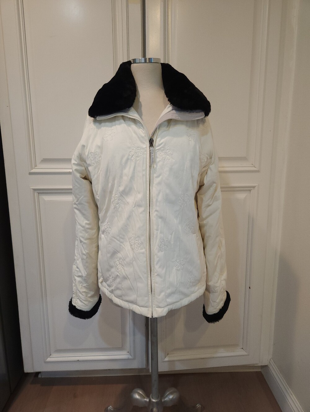 Women’s Cream Jacket with Black Faux Fur Collar